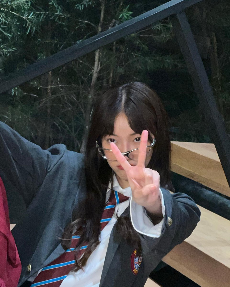 n0ro__'s tweet photo. i need more of this jingjing https://t.co/BSSGX9mePk