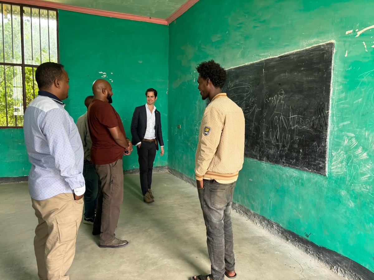 LukeBullock's tweet photo. I had a fantastic time in #Oromia region, talking to community leaders about their plans to harness the #tourism potential of beautiful Lake #Langano in ways that benefit local communities.
Just a shame I couldn’t stay for the weekend!
@VisitOromia @pr_mot_ET https://t.co/vsFc87Y27q