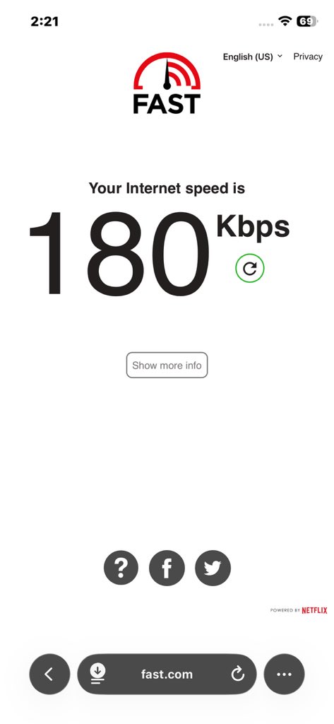 D_Emiola's tweet photo. @NgComCommission @MTN180 @seweal @MTNNG Please you need to Ask @AirtelNigeria to provide the service i paid for.  3 days now and no internet service, i paid for 5G service this is what im getting https://t.co/1ohP8Vk1UF