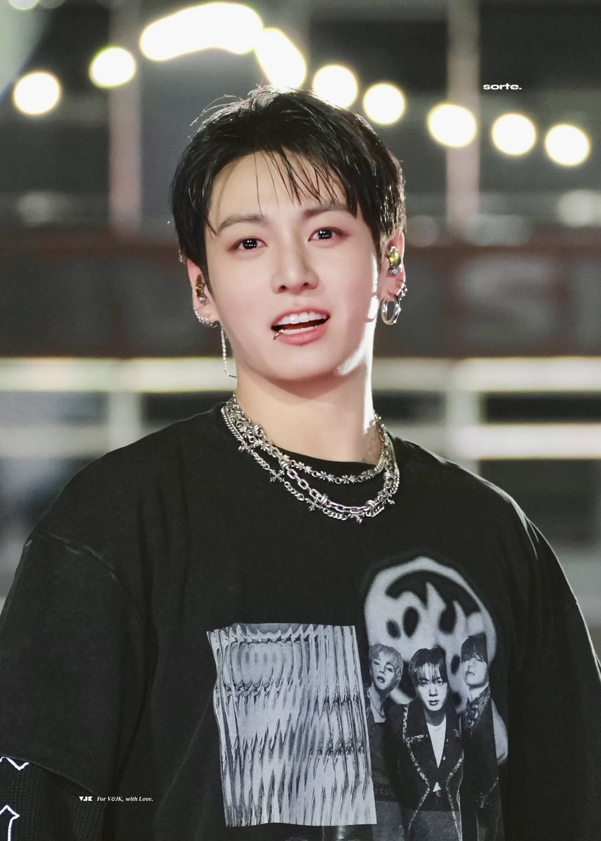PopPlanet_'s tweet photo. Jungkook Makes YouTube History as BTS’ Most-Viewed Member With 1.5B+ Views.

@bts_bighit #Jungkook #정국 https://t.co/Ot3TVguc3U