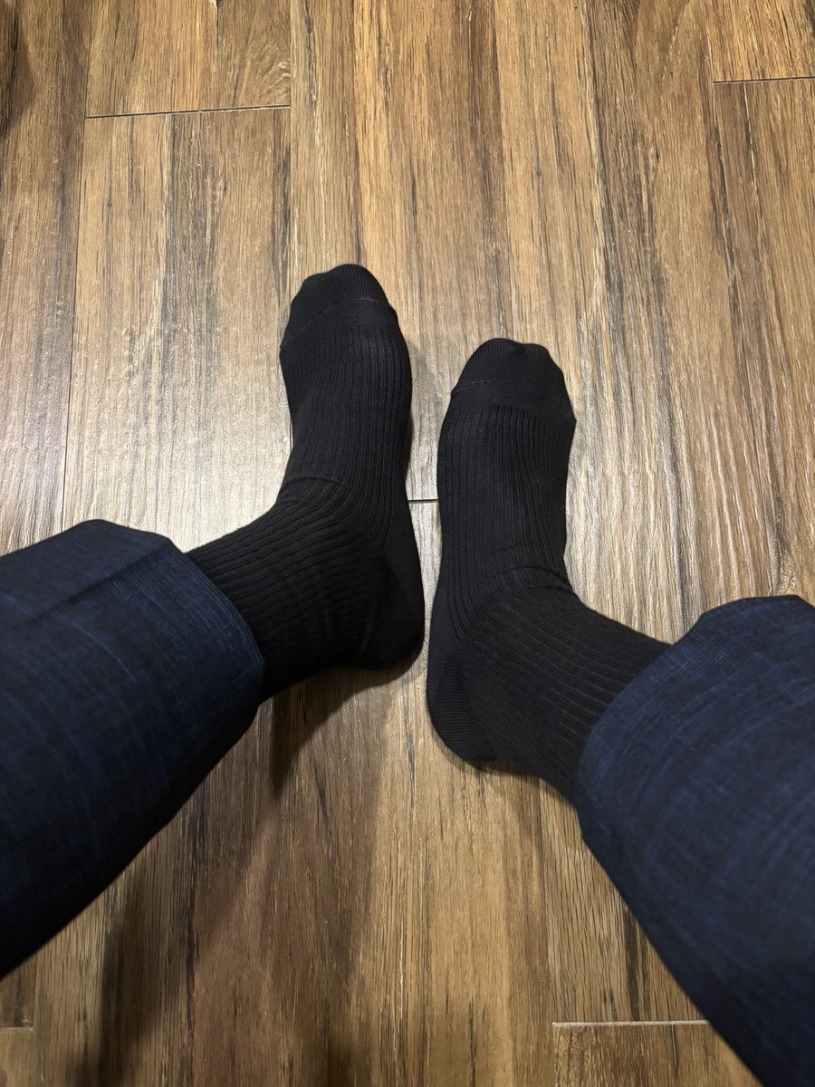 Andyche51459261's tweet photo. (圖文不符)
最近跟男友愛愛都是邊舔他的腳底
超級爽
他沒有特別癖好
但只要我喜歡他都願意配合
我說下次要來點西裝劇情他也說好
絲襪準備好要給男友穿了
他會不會愛上🥵🥵 https://t.co/RzDWurS2Fk