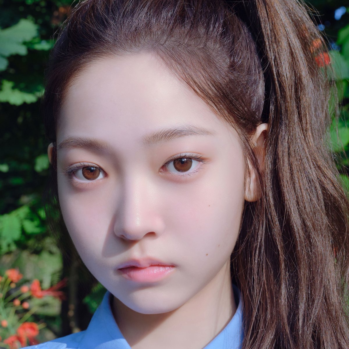 jaduisplum's tweet photo. 이목구비 재능인 애 데려다가 눈꼬리 아이라인 0 색조 0 개뚱뚱애굣살 0 해놓으니까 찰떡같이 받아먹는 거 어머미친진짜좋아   무대 위에서는 볼 수 없는 화장이라 더 느껴지는 것 같애........

#튜이드 #TUIDE #지아 #JIA https://t.co/U4I76uaVF1