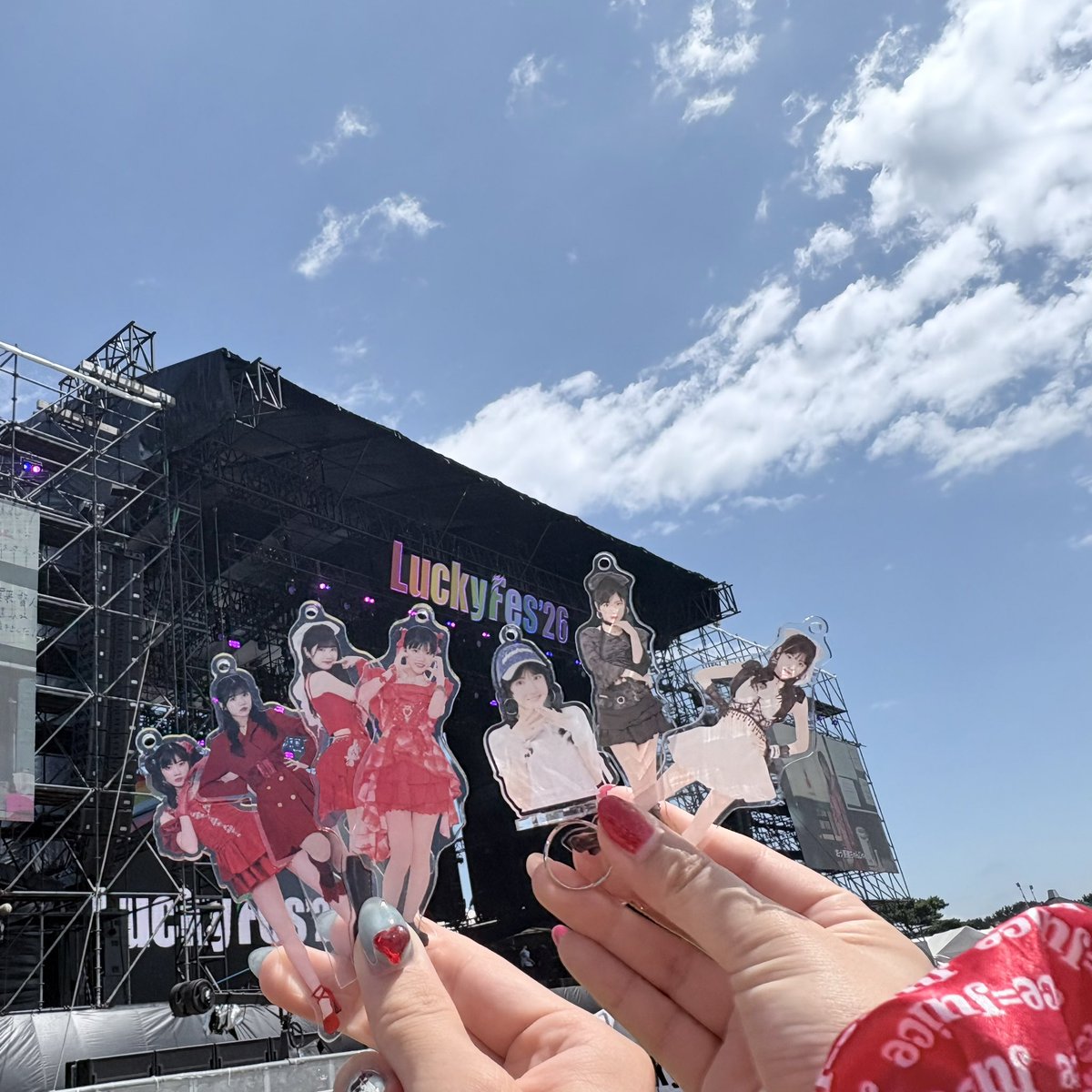 mipple_o0's tweet photo. ラッキーフェスたのしかった〜！🌈✨️
美楓ちゃんは今日もキラキラに輝いておりました😙😙 https://t.co/wKHN23BfVn
