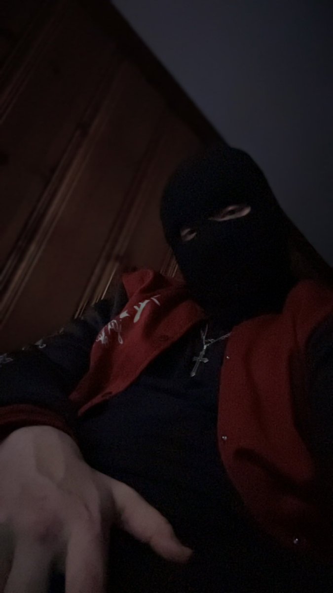 Alt_Arbitrary's tweet photo. 🕸️Need more moots🤍🕸️
🕷️ Puppy boi
🕷️ He/Him | Straight
🕷️ 21
🕷️ 5’10
🕷️ bdsm, choking, biting, mind break, aftercare
🕷️ anime, horror, manga, guns, 
🕷️ dms open to whoever, don’t be lame
🕷️ MDNI 
🕸️🖤 &amp; 🔄 to be moots 🕸️ https://t.co/Fi44mZKfSP