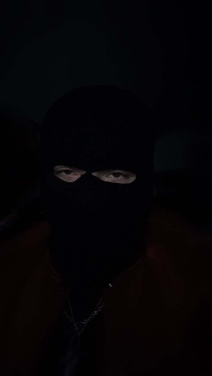 Alt_Arbitrary's tweet photo. 🕸️Need more moots🤍🕸️
🕷️ Puppy boi
🕷️ He/Him | Straight
🕷️ 21
🕷️ 5’10
🕷️ bdsm, choking, biting, mind break, aftercare
🕷️ anime, horror, manga, guns, 
🕷️ dms open to whoever, don’t be lame
🕷️ MDNI 
🕸️🖤 &amp; 🔄 to be moots 🕸️ https://t.co/Fi44mZKfSP
