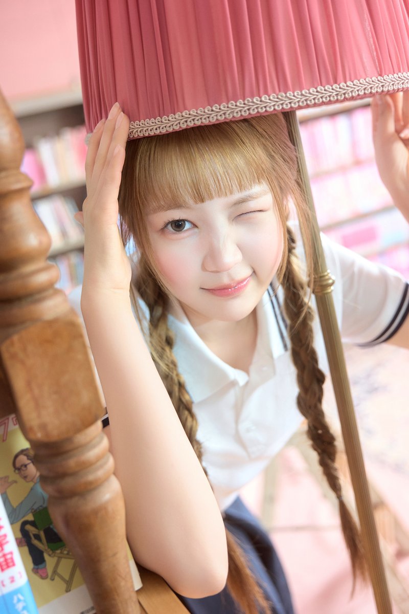 Hearts2Hearts's tweet photo. ICONIC HEART MV Image #YE_ON

Hearts2Hearts The 1st Japan Single
【ICONIC HEART】
➫ 2026.08.12 (KST/JST)

🪄https://t.co/ydIUKNrPPI
💿https://t.co/fEG0vnZX2R

#Hearts2Hearts #하츠투하츠 #H2H
#ICONICHEART #Hearts2Hearts_ICONICHEART https://t.co/1HRj3O0qIF