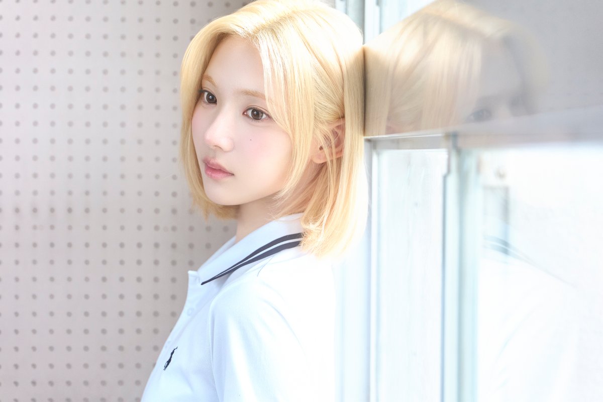 Hearts2Hearts's tweet photo. ICONIC HEART MV Image #JIWOO

Hearts2Hearts The 1st Japan Single
【ICONIC HEART】
➫ 2026.08.12 (KST/JST)

🪄https://t.co/ydIUKNrPPI
💿https://t.co/fEG0vnZX2R

#Hearts2Hearts #하츠투하츠 #H2H
#ICONICHEART #Hearts2Hearts_ICONICHEART https://t.co/t5vjk8tGn7