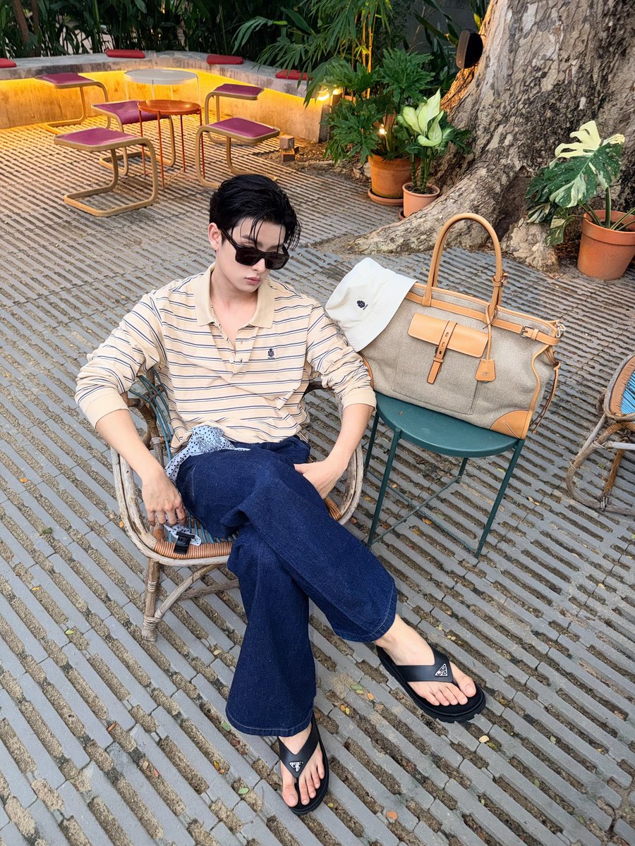 yellowsweeet's tweet photo. น้องขุนมาลง #PradaSummerKit แล้ว ดีมากกกก ปลาเดียวที่เรารักคือปราด้าจริงๆ น้องขุนเข้ากับทุกลุคของ Prada มาก เริสอะ

KHUNPOL x PradaSummerKit

#KHUNPOL
#Prada @Prada https://t.co/q1CbGFEFKH