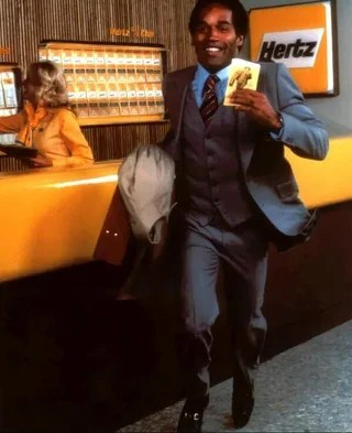 HertzDevYouNeed's tweet photo. HOLY HERTZ CANDLES $HTZ https://t.co/FTrPaR8drG
