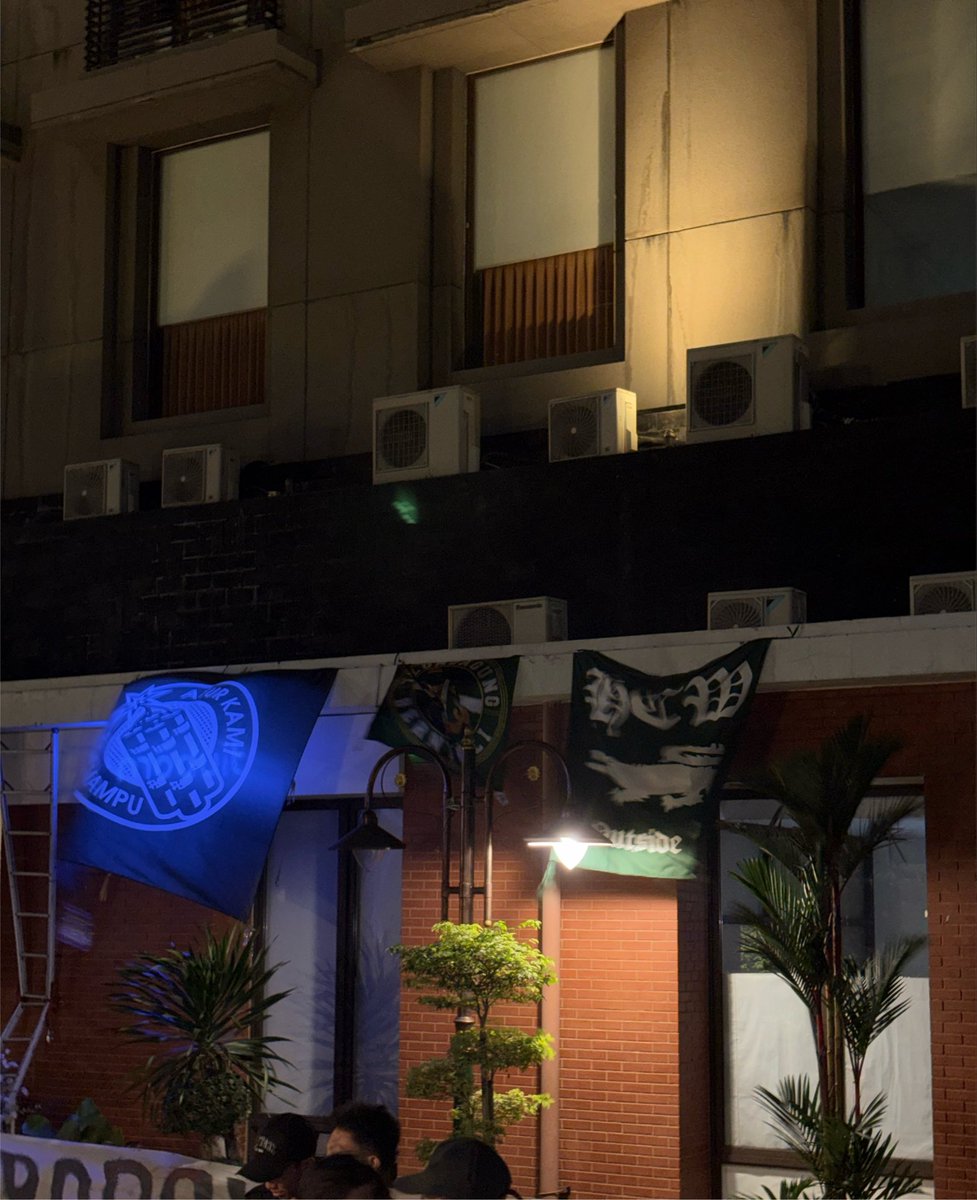 hc_warrior27's tweet photo. Mahakarya bonek campus#5 https://t.co/cmpu4o5Ky9