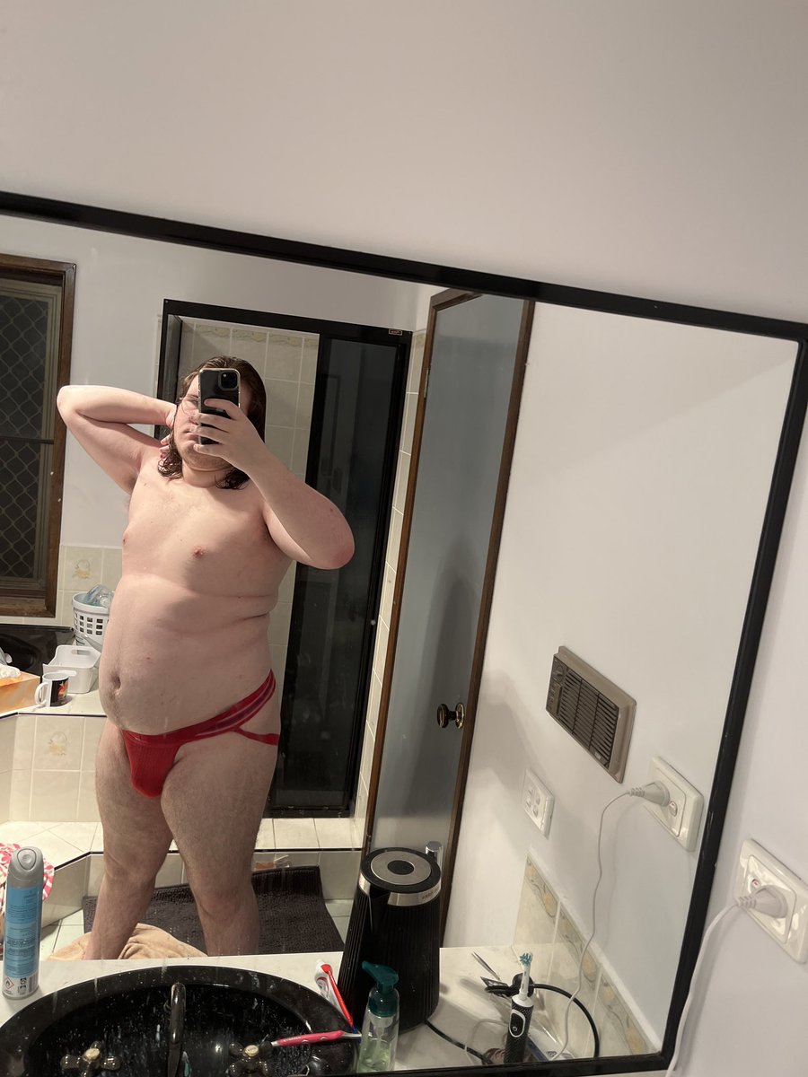 KrisButLewdv2's tweet photo. Your big nerdy bear bf comes out the shower like this, WYD???

#gaybear #bear #gaynsfw #gay https://t.co/XPNaxpMhJn