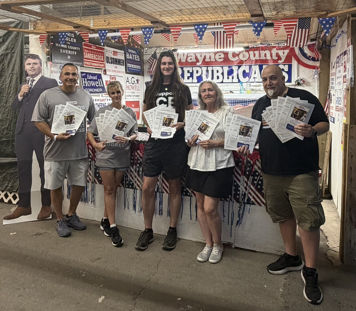 ScottPresler's tweet photo. WOW! 

Crushed it registering voters at the Wayne County Fair. 

Thank you, @MC4PA, @Ginagina822, &amp; @cooch.

📍Honesdale, Pennsylvania https://t.co/nsVYamf01V