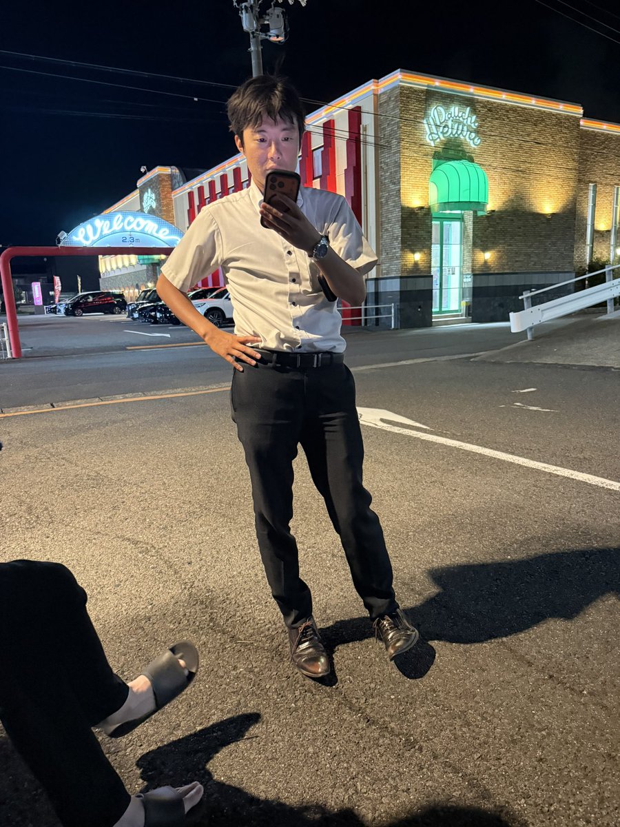 xKaMuI_4's tweet photo. 久々ギルティな1日🍤🍜
たまにはいいよね（笑） https://t.co/m22EbQQJnm