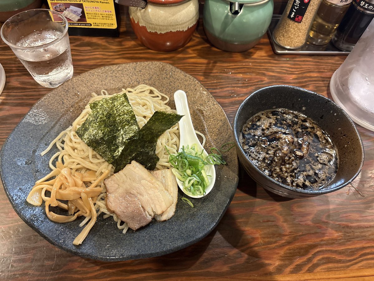 DtonightD's tweet photo. 7.20 新宿
ラーメン龍の家 新宿小滝橋通り店 https://t.co/bnMO9Auhx0