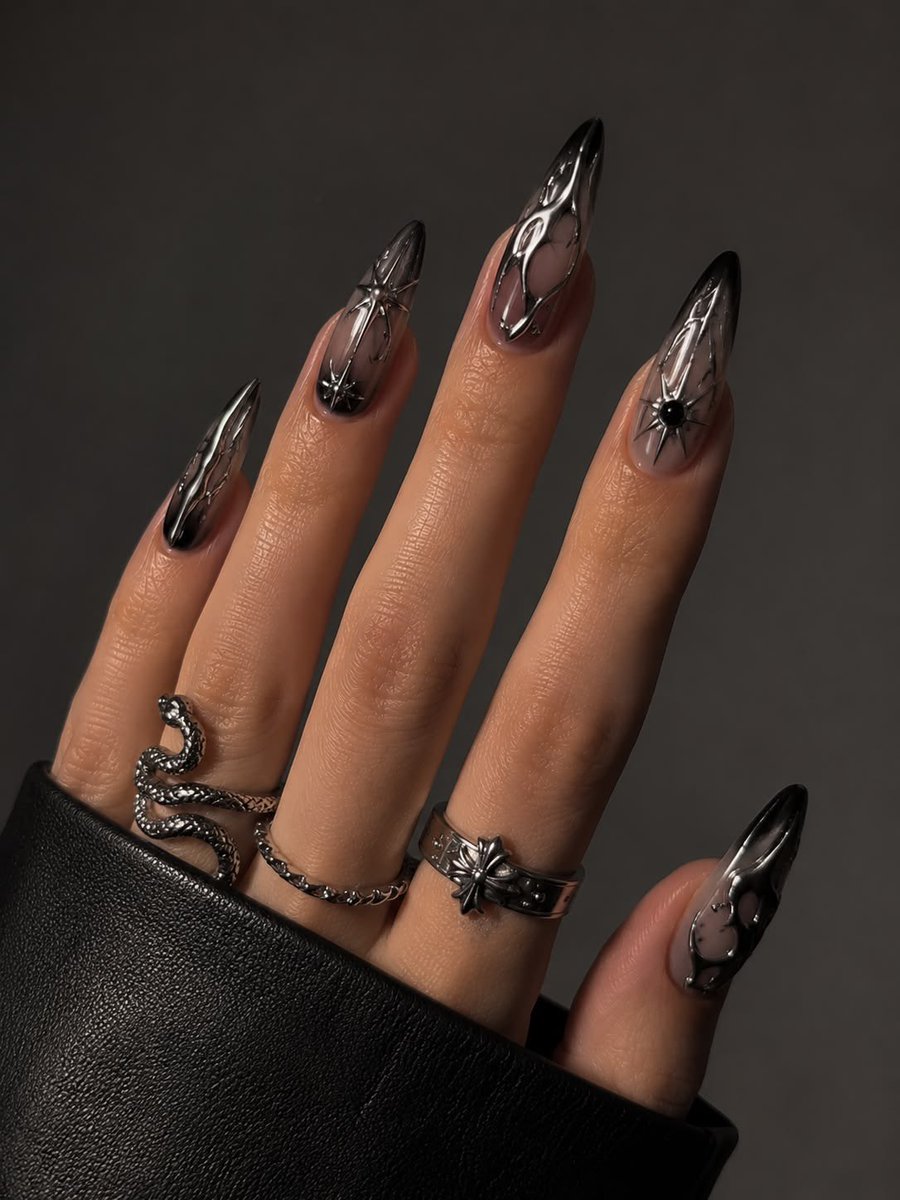 emaees's tweet photo. how pinterest sees me

𖦹 phone case

𖦹 nail art

𖦹 accessory

𖦹 hair model https://t.co/yFRIVAizw9