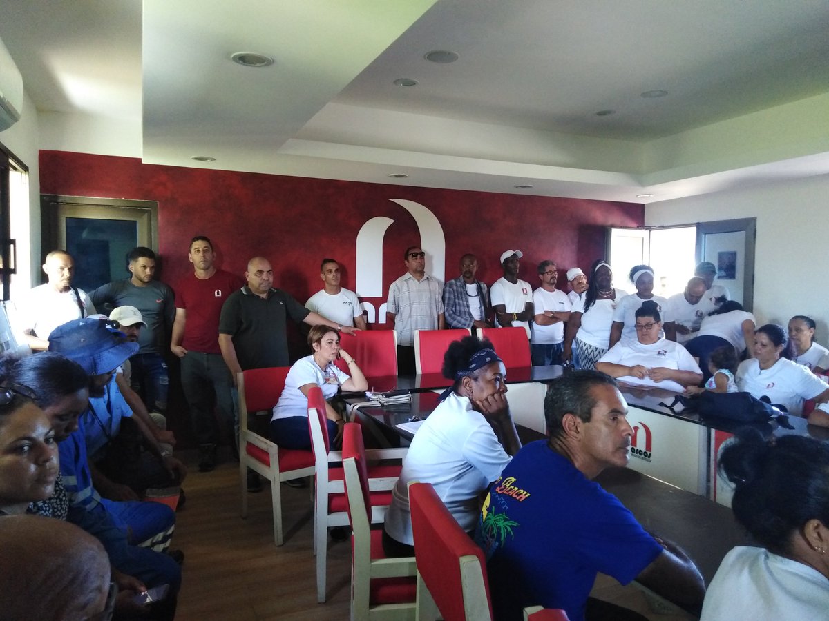 MaryoretV's tweet photo. Inicia en #ARCOSVaradero jornada por el Centenario del Comandante en Jefe Fidel Castro Ruiz, #100añosConFifel una colección de fotografías "Reivindicando a Fidel" junto al Presidente DEL OSDE GEDIC, el Consejo de Dirección y factores y trabajadores de la Empresa ARCOS.
#Matanzas. https://t.co/PTGGYIZra4