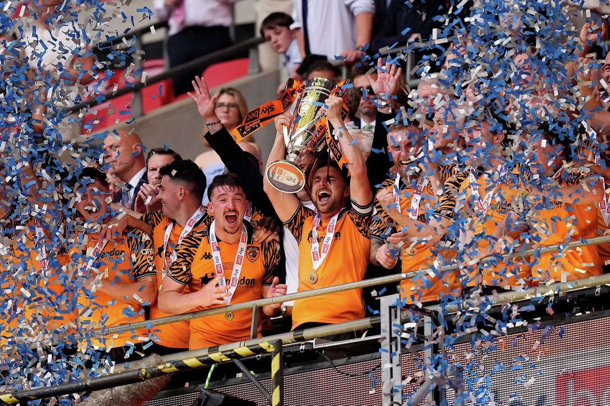 StokeyyG2's tweet photo. A reminder of how the Championship playoffs will be working from this season, with its expansion to six teams.

5th vs 8th and 6th vs 7th play one-off eliminators.

The winners face the teams finishing 3rd and 4th in two leg semi-finals.

The two semi-final winners meet in the Championship Play-Off Final.