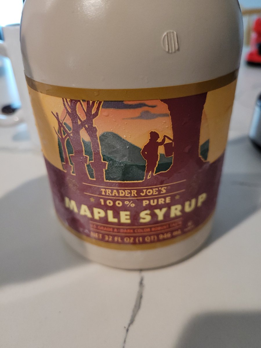 MarkeyMarkPendy's tweet photo. Hey @TJoesOfficial, real, pure maple syrup doesnt freeze. What is actually in this bottle? https://t.co/AVmNQXdLYv