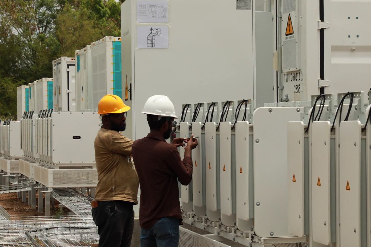 NewsWireLK's tweet photo. 🔋⚡ Sri Lanka to connect large-scale Battery Energy Storage Systems to the national grid from early September.

The systems will store excess solar power generated during the day and release it at night, helping improve grid stability and reduce reliance on diesel power generation.

Projects are planned at 16 transmission substations, with each battery project capable of supplying 10 MW to the national grid. Procurement is also underway for systems at another 23 substations.