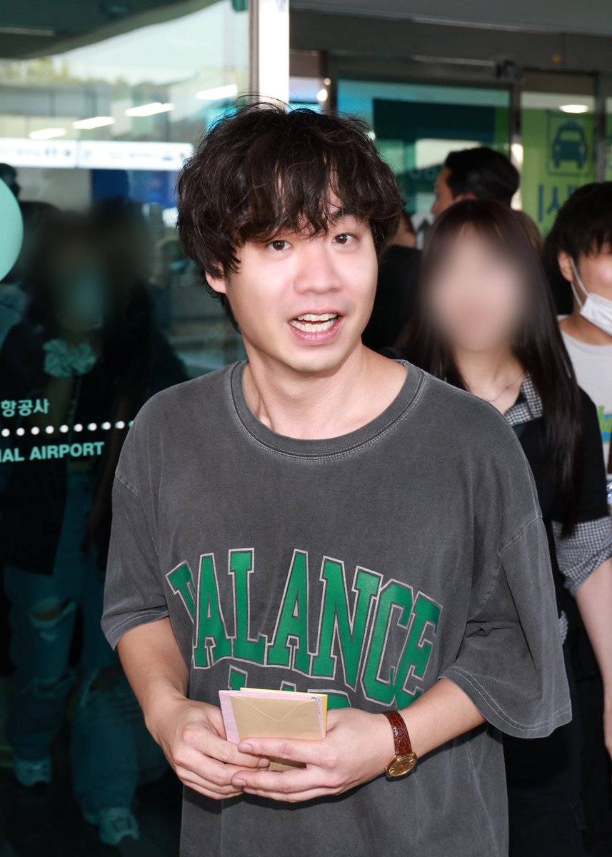 jin_higedan's tweet photo. 260807 楢﨑誠 HQ

오빠 왔다🫰

#official髭男dism https://t.co/JYkUL7T2bV