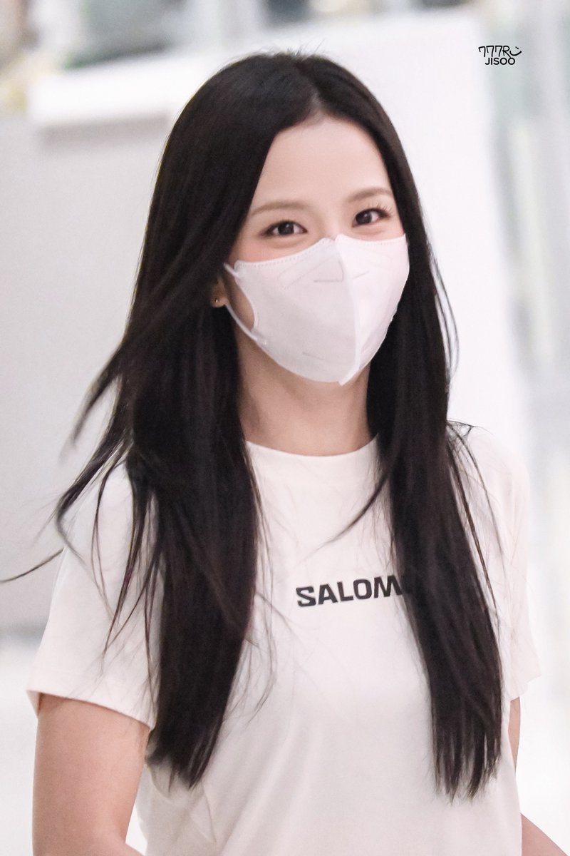 baeyootaste's tweet photo. 260810 JISOO ICN🛬
#블랙핑크 #지수 #BLACKPINK #JISOO
@BLACKPINK @officialBLISSOO https://t.co/XcSUHoMRVN