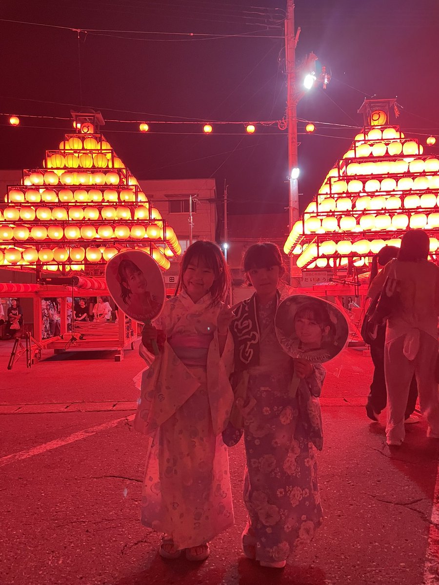 luv_aristo's tweet photo. 娘氏、親友と2年連続の灯まつり！
息子氏、初の灯まつり！

今年もいへったじゃぁ😚
#りんご娘 https://t.co/P5XVAHNik2