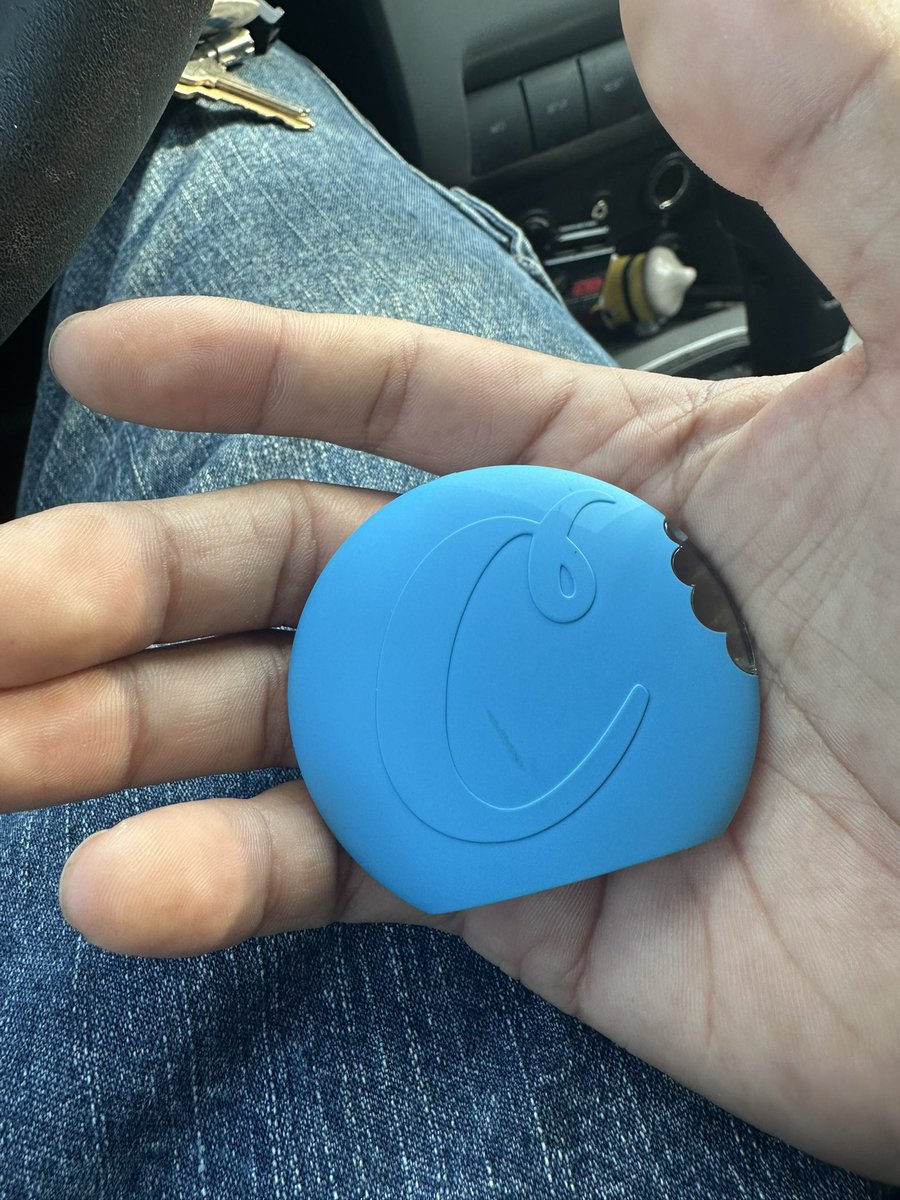 mmchzburger's tweet photo. I haven’t had a cart in like probably a year and a half now and I see this, what 😭😭😭 https://t.co/dPjtKfbFmY