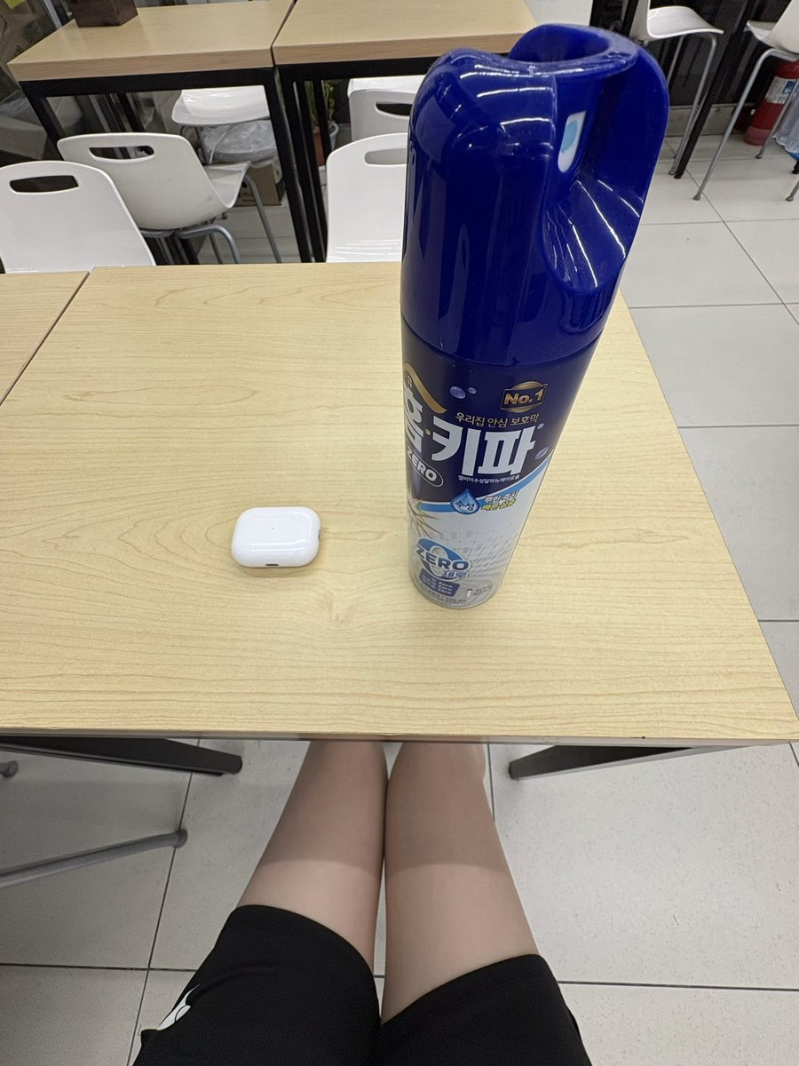jeeyssyy's tweet photo. 집에 벌레가 나와서 집을 내어줌
… https://t.co/wE1jXVj9wv