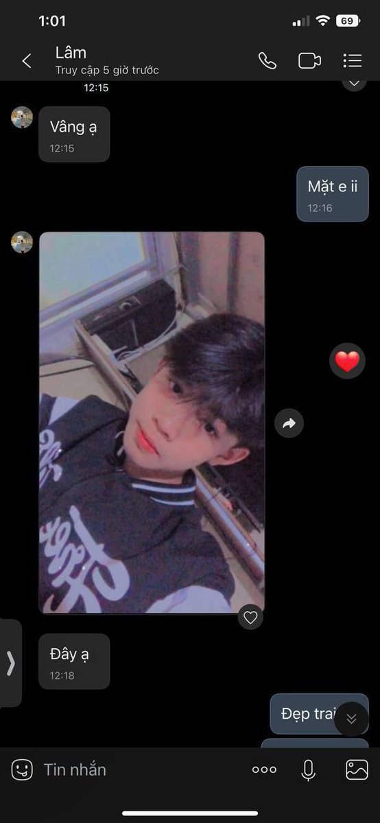HuyHongen's tweet photo. Mua ib tele https://t.co/zoX4bkQ3G6