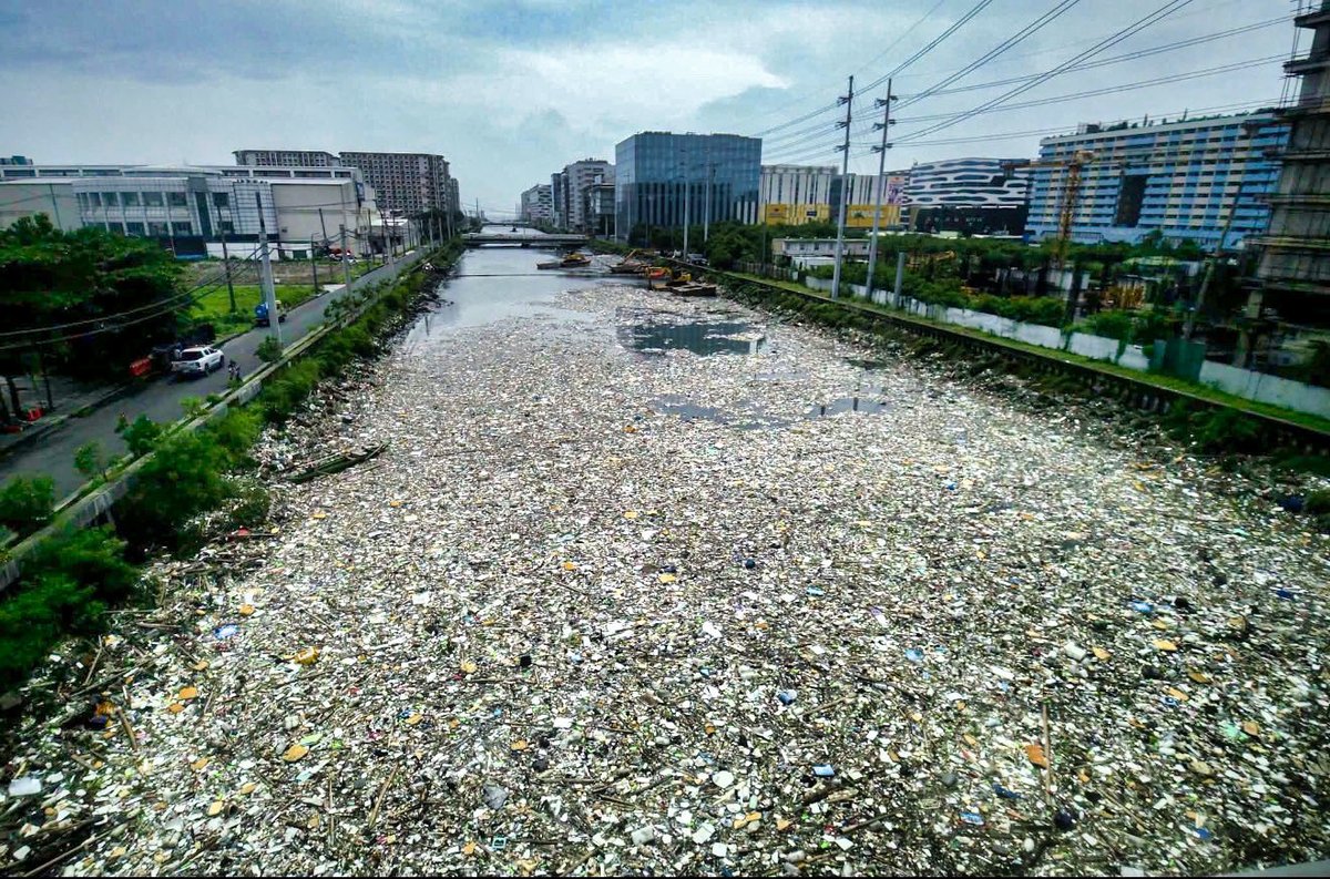 jonJ_ilobela's tweet photo. CORRUPTION IS NOT JUST IN GOVERNMENT
#DagatNgBasura 

We are right to be outraged by billions lost to corrupt flood-control projects.

But we must also confront the sea of basura around us.

Turning canals, esteros, and waterways into garbage dumps is another form of corruption, the breakdown of discipline, responsibility, and respect for nature.

We must demand clean, accountable government. But we must also take responsibility for our environment.

Corrupt officials steal from the people.
Irresponsible citizens destroy the country we all share.

And when floods come, everyone pays the price.

Fight corruption in government. But also fight the corruption in ourselves.

#Discipline #Corruption #FloodControl 
Ctto
