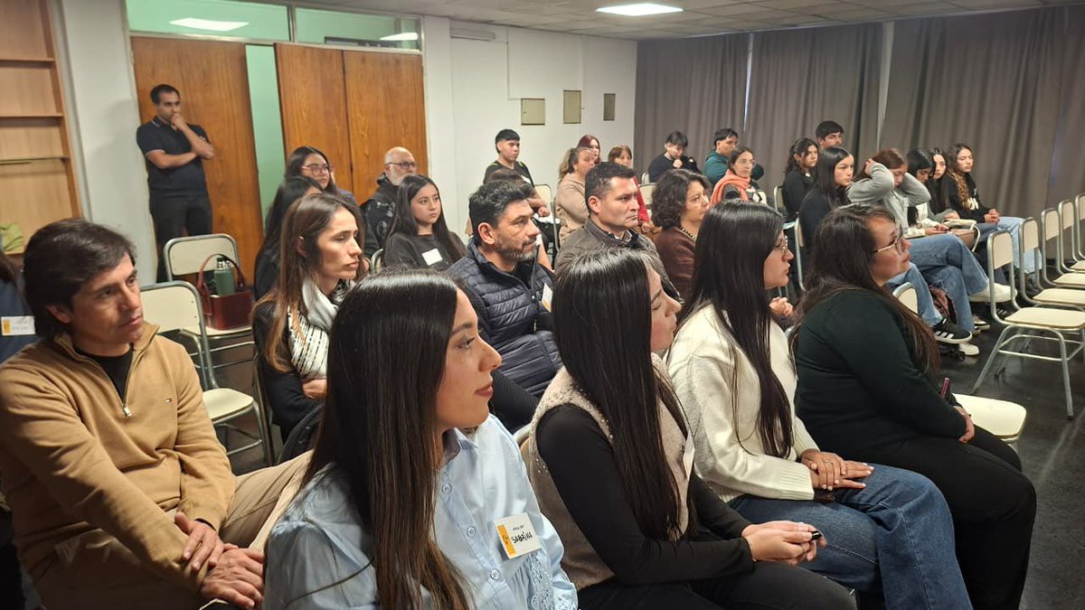 Cesarcattaneo's tweet photo. Las soluciones reales para Lavalle nacen con participación ciudadana, formación constante y trabajo en equipo. 🇦🇷📚
Este viernes lanzamos el Voluntariado Legislativo #ConcejoMásVOSjuntoalHCD.
#Lavalle #ParticipaciónCiudadana #Mendoza https://t.co/J5wEFMkeaQ