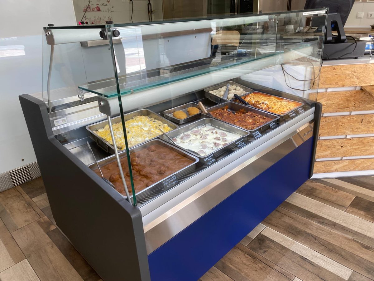 ppAlcorcon's tweet photo. #ComercioAComercio

Alcorcón 🟩🟥 cuenta con una excelente y variada oferta gastronómica 🍲, de la que podemos disfrutar también sin salir de casa.

Este es el caso de HJ Gourmet, donde podemos disfrutar de sus sabrosas 😋 comidas caseras y trato cercano.

Seguiremos estando en la calle, escuchando, acompañando y trabajando junto a nuestros comercios y vecinos, para seguir mejorando Alcorcón 💪🏻