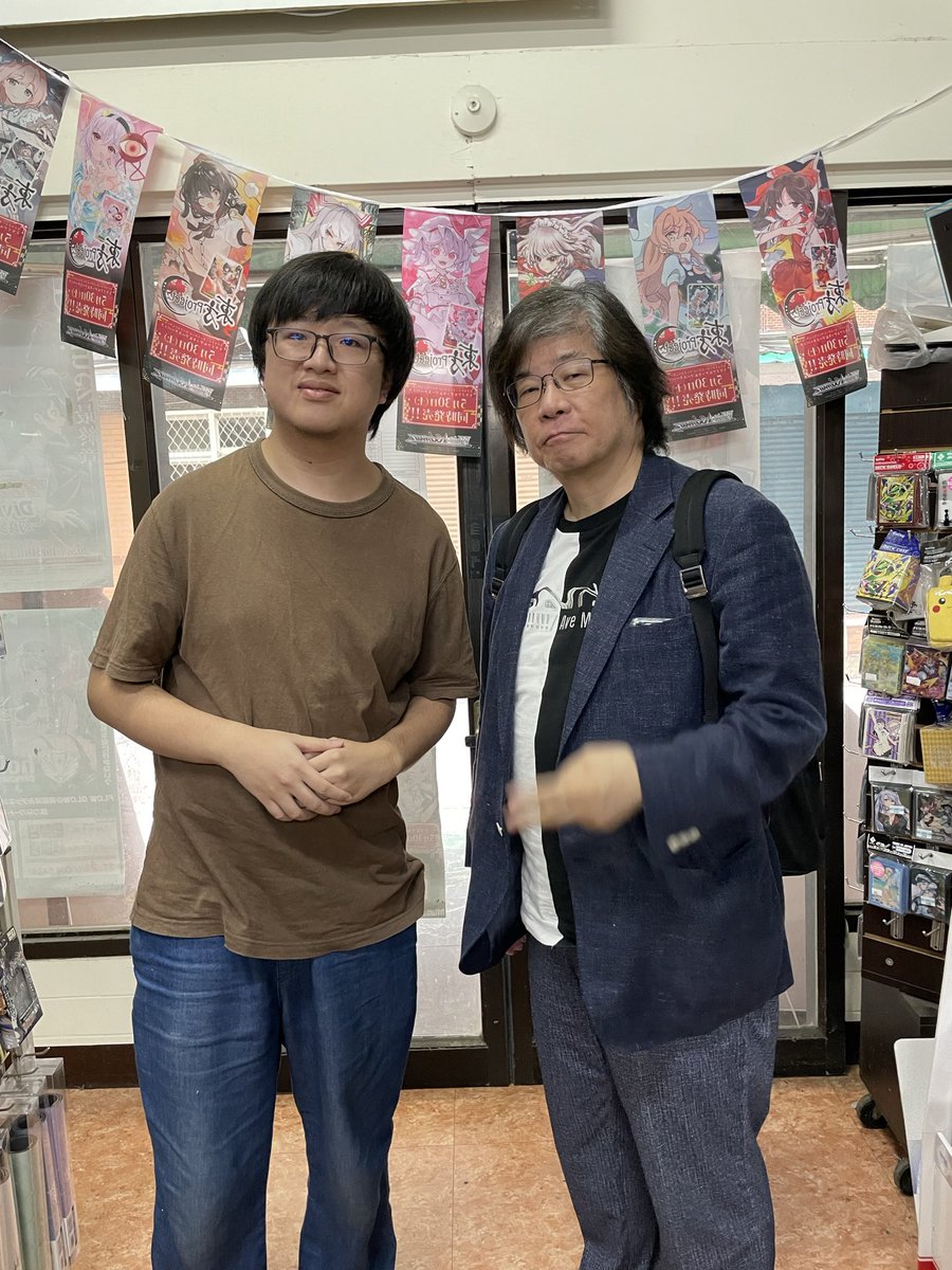 台北のカードゲーム店舗さまを7店舗ほど訪問。 ブシロードカードゲーム