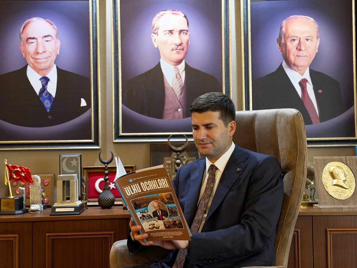BaskilOcak's tweet photo. 📚 Ülkü Ocakları Dergimizin 270. sayısı, “Malazgirt’ten Büyük Taarruz’a Ebedî Vatan” temasıyla okuyucularımızla buluşuyor.

📍 Ülkü Ocakları Dergimizin Ağustos 2026 sayısını tüm il ve ilçe Ocaklarımızdan temin edebilirsiniz. https://t.co/QDXACjJduO