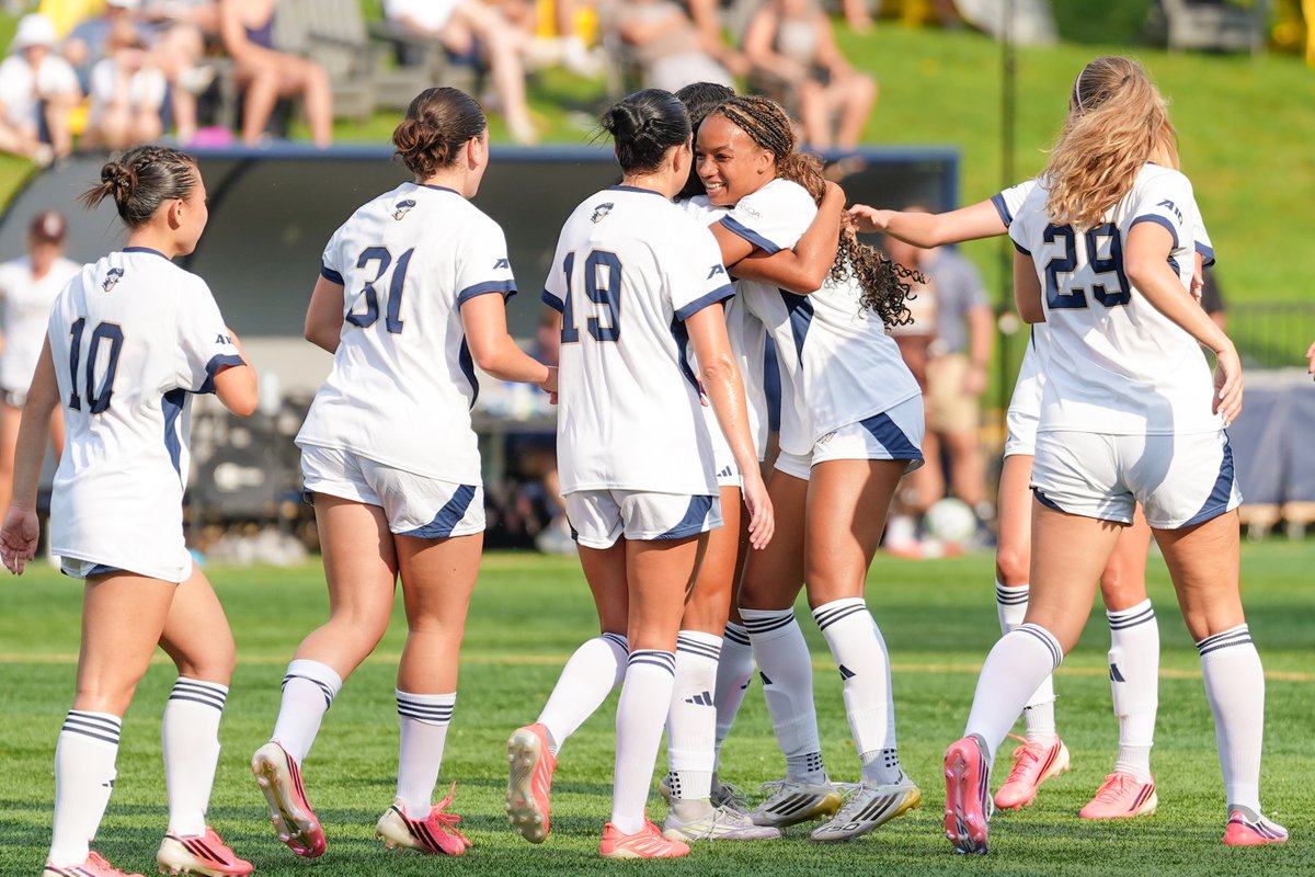 GWWomensSoccer's tweet photo. Top shots from Saturday's exhibition W over Lehigh! ๐ธ
#RaiseHigh https://t.co/JJyLAqiWxR