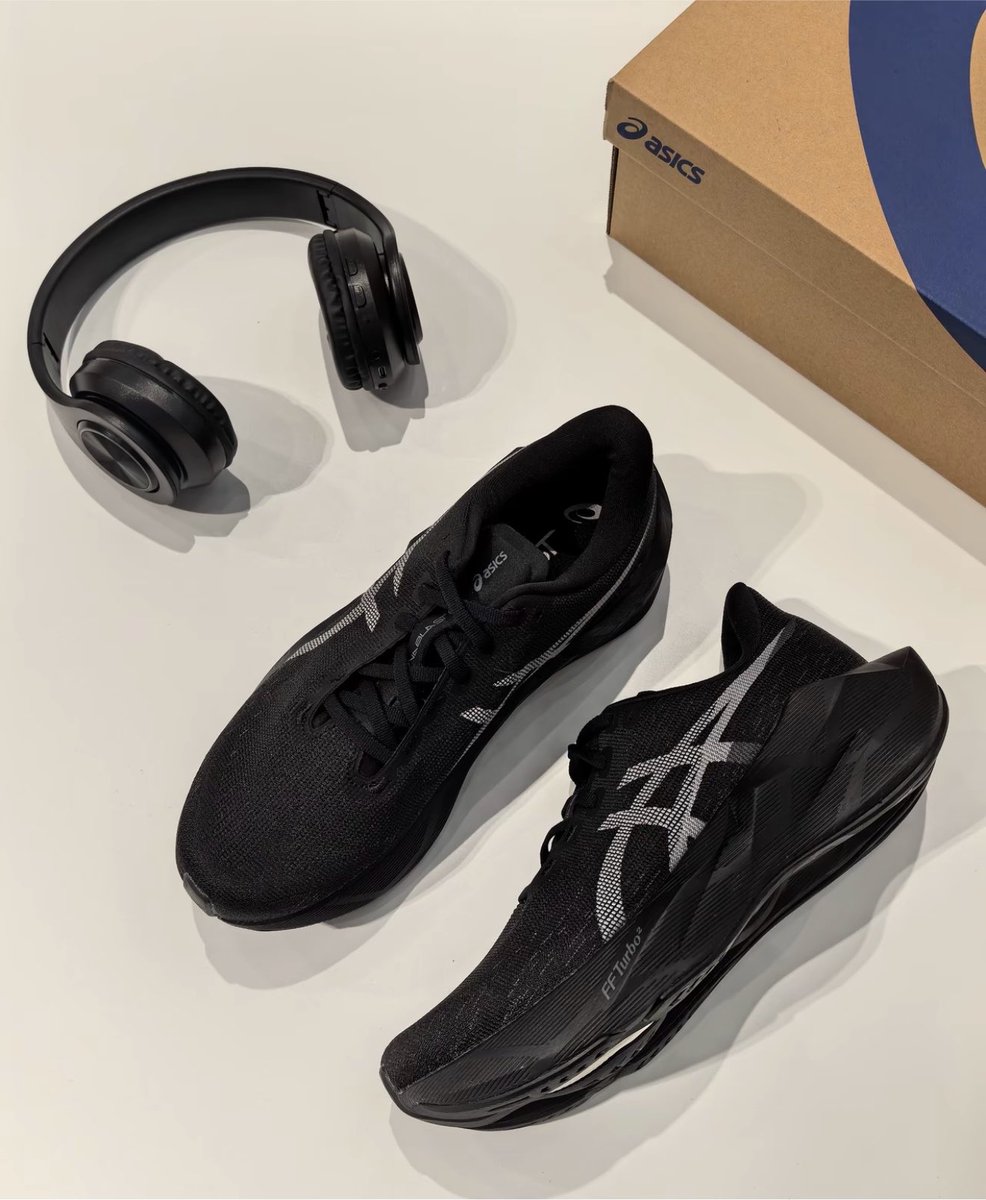 199cm__'s tweet photo. 👟 ASICS Novablast 6 
🫧 FF BLAST MAX นุ่มและเด้ง
⚡ FF TURBO² ช่วยส่งแรงทุกก้าว
🪶 น้ำหนักเบา คล่องตัว
🛋️ ซัพพอร์ตดี วิ่งนานก็สบาย
🏃‍♀️ เหมาะกับ Daily Run / Long Run / Easy Run https://t.co/Yxdy1c6Sjh