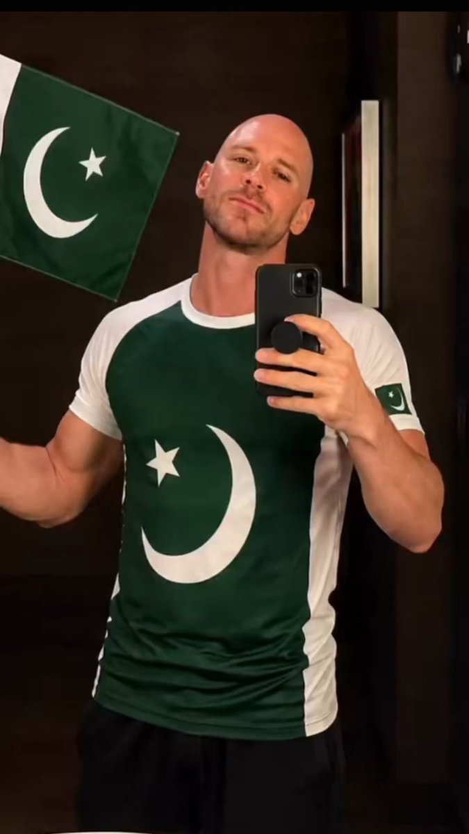 sh_anas01's tweet photo. Advance Happy Independence Day to our neighbors, India. 🇮🇳
The whole world knows that Pakistan has defeated India whenever the two have faced each other.🗣️💦 https://t.co/N4xNcICPah