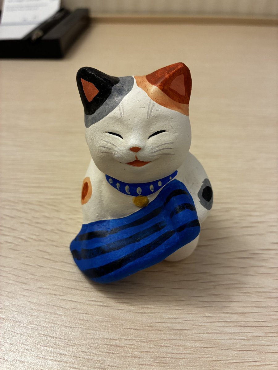 minimal_chopper's tweet photo. 今日は伊勢神宮にお参りに行きました。
買う予定は無かったのに、猫の置き物をつい買ってしまった💦 https://t.co/hpEol7zx47