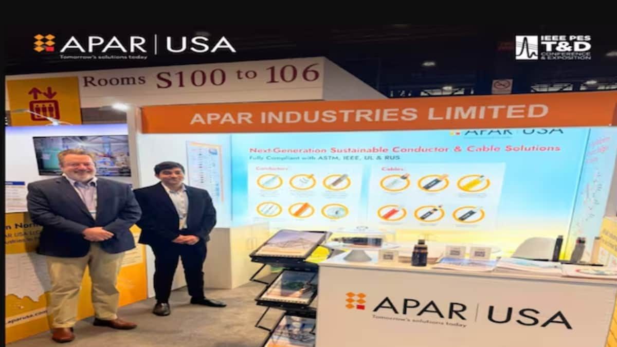 CNBCTV18News's tweet photo. #AparIndustries launches โน2,500 crore QIP at indicative price of โน14,805/share
@VivekIyer72 @jpullokaran
https://t.co/MSNeRsZp9U https://t.co/CHmWXlDPMZ