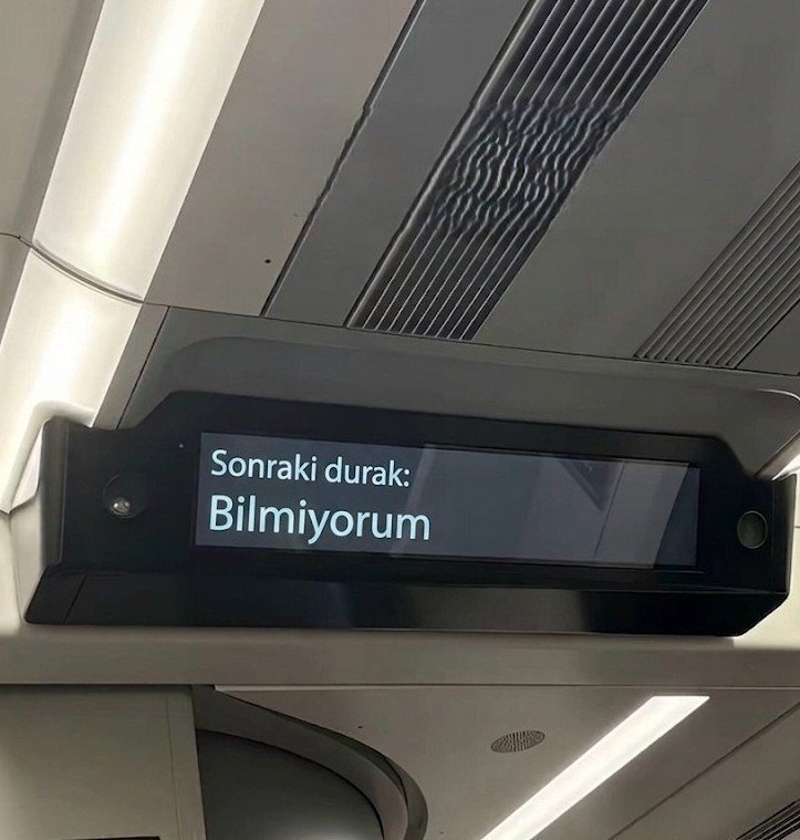 asralflowers's tweet photo. Yarın olsun hayatımda  yeni kararlar alacağım dediğim günün sabahı.... https://t.co/gcainq2jUu