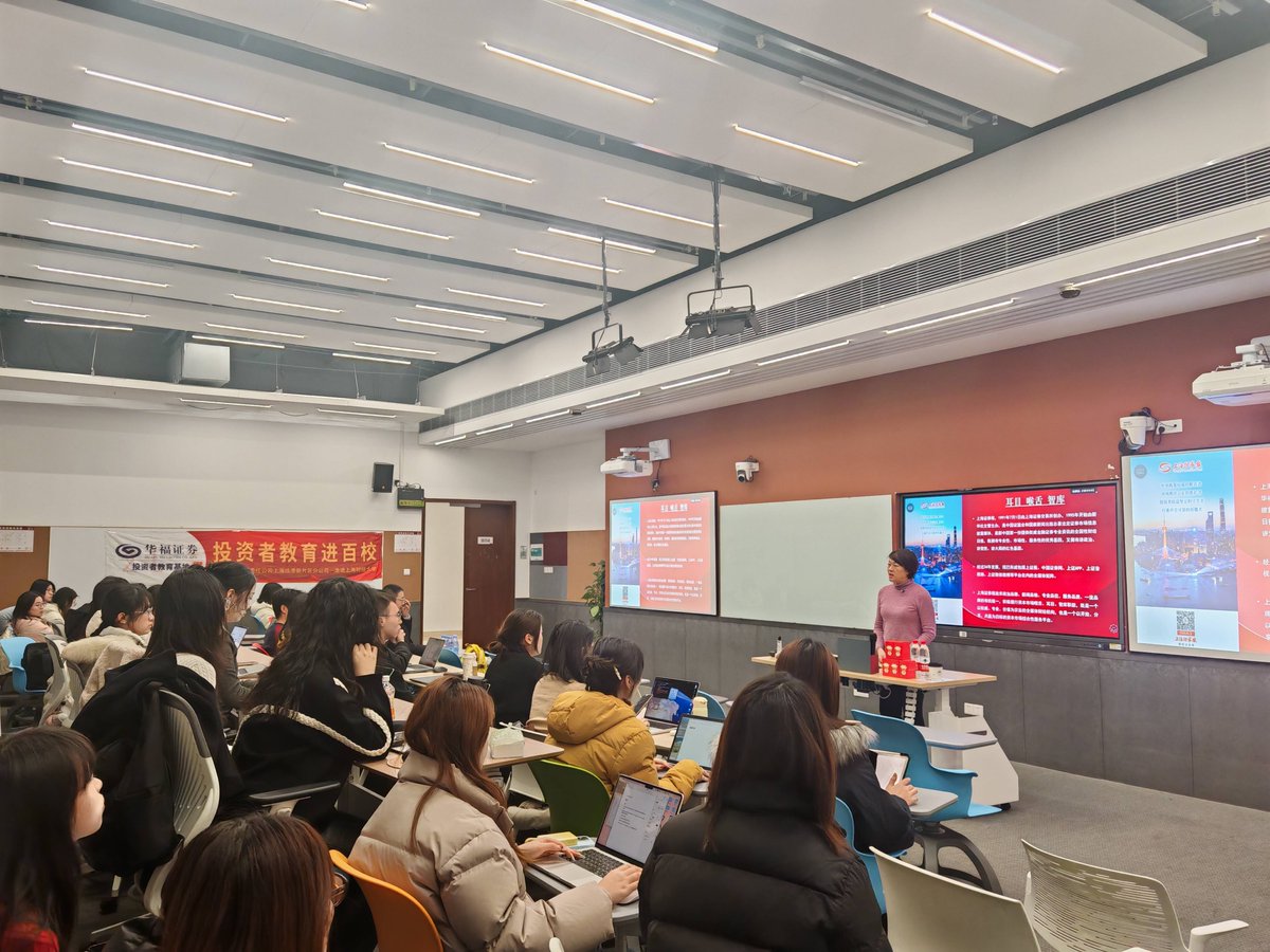 EMcGill76's tweet photo. Just wrapped up a great workshop on AI fundamentals! Learned so much from industry experts and connected with fellow learners. Ready to apply these new skills! ， https://t.co/7v8TdYwdBq