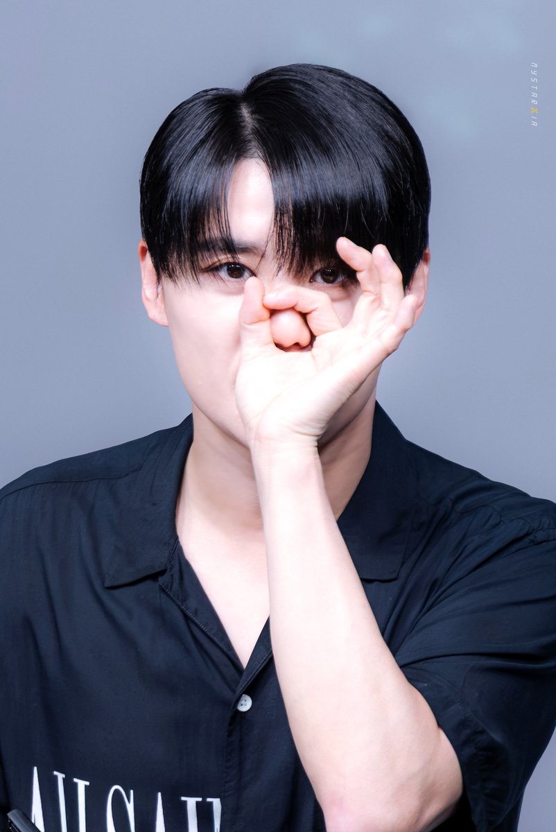mystarxia's tweet photo. 260802 김준수 사운드웨이브 팬싸 ♥️
우리 가나디 개인기 보실?
가나디 코!👌빵야! 👉
#김준수 #XIA  #ジュンス https://t.co/tT29DDMvEA