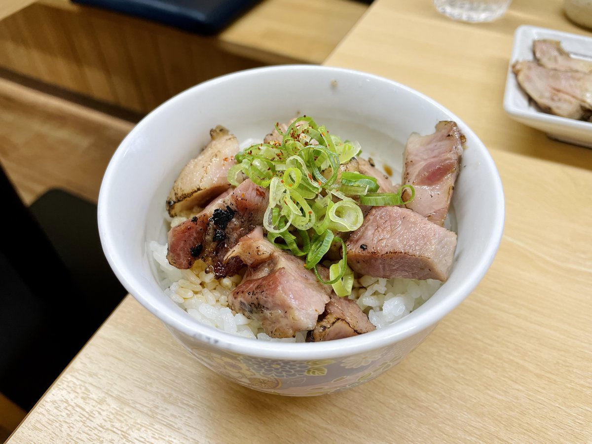sankyusanichi39's tweet photo. NAGASHARIさん@筑西市

少し久しぶりのNAGASHARIさん。

さらに美味しくなっている、、
生意気ながら素直にサイレントジェラシー!

最高の一杯でした!

明日からまた頑張るぞ🔥 https://t.co/bSeZgCWBJM