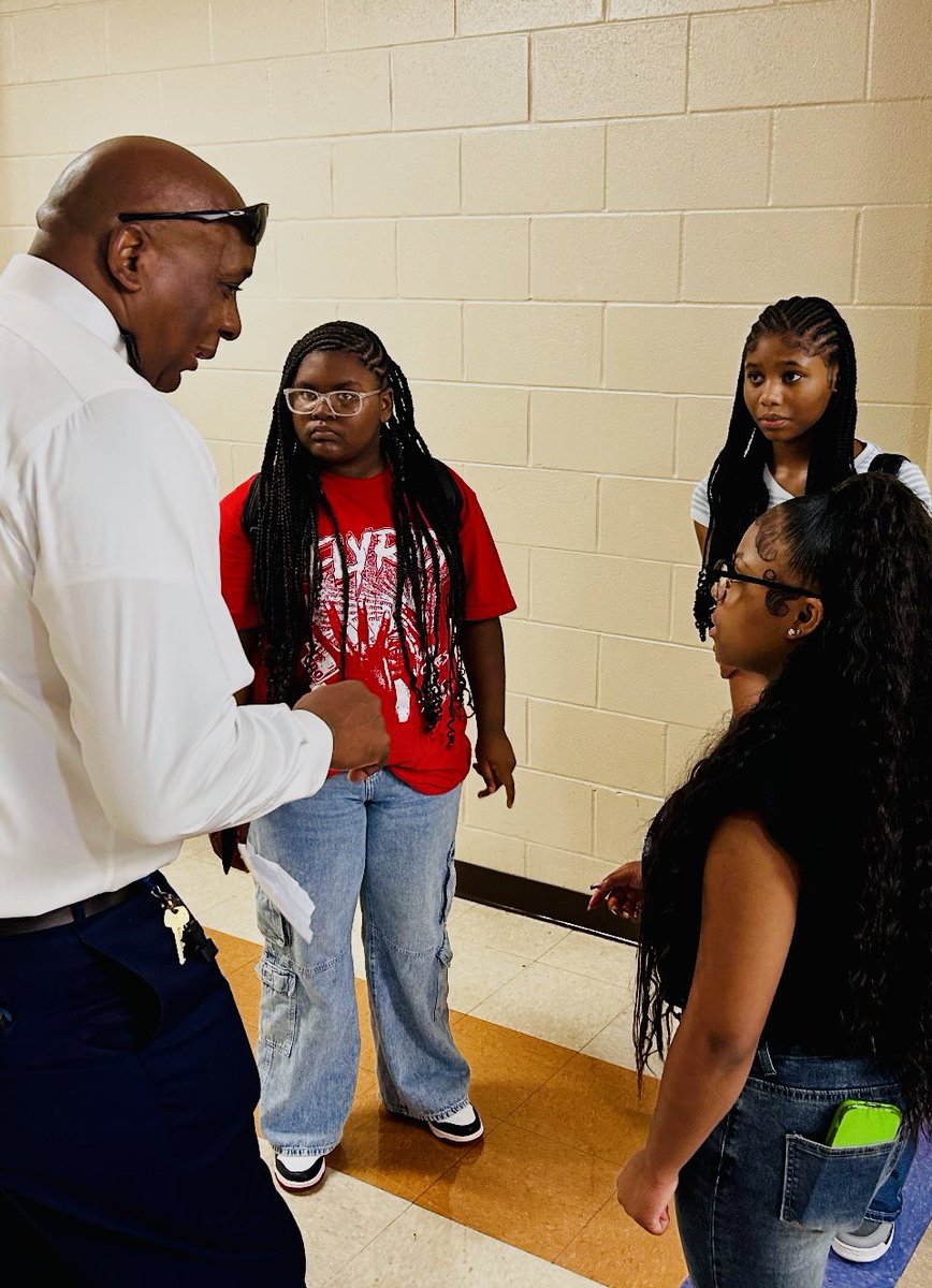 DegaSuper's tweet photo. 1st day, all day at @ Central High School! Welcome back to school everybody. Principal Dr. Thomas Jones is a force of nature walking halls, directing students, finding homerooms, greeting parents &amp; supporting teachers. #TCSLEARNS https://t.co/bGQ41WPwNf