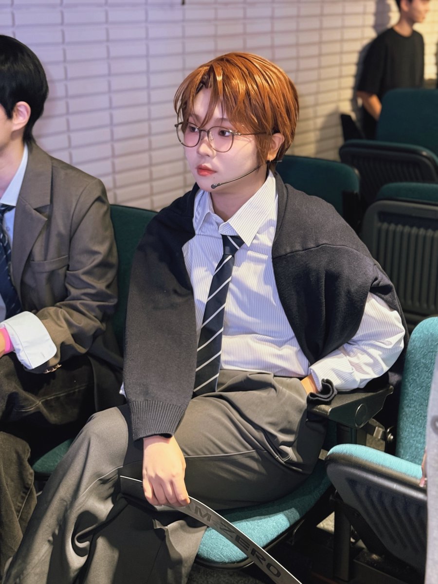 shinyeoul_'s tweet photo. https://t.co/WMRM4s9F04 주단으로 다녀왔습니다!!🍊
초청해주셔서 너무 감사합니다! https://t.co/ATvAOi6lxI
