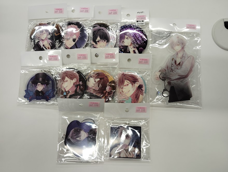 入荷情報】 「DIABOLIK LOVERS」缶バッジやアクリルスタンド