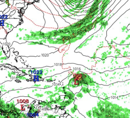 TexasTropics's tweet photo. MDR π losing steam. Subtropical π is holding steady but still very low chances. The one to watch is the MDR πwhich is up to 60%. Could bring some weather to the Leeward islands late next weekend. #Tropics #Tropicalwx https://t.co/424yuyh8qj