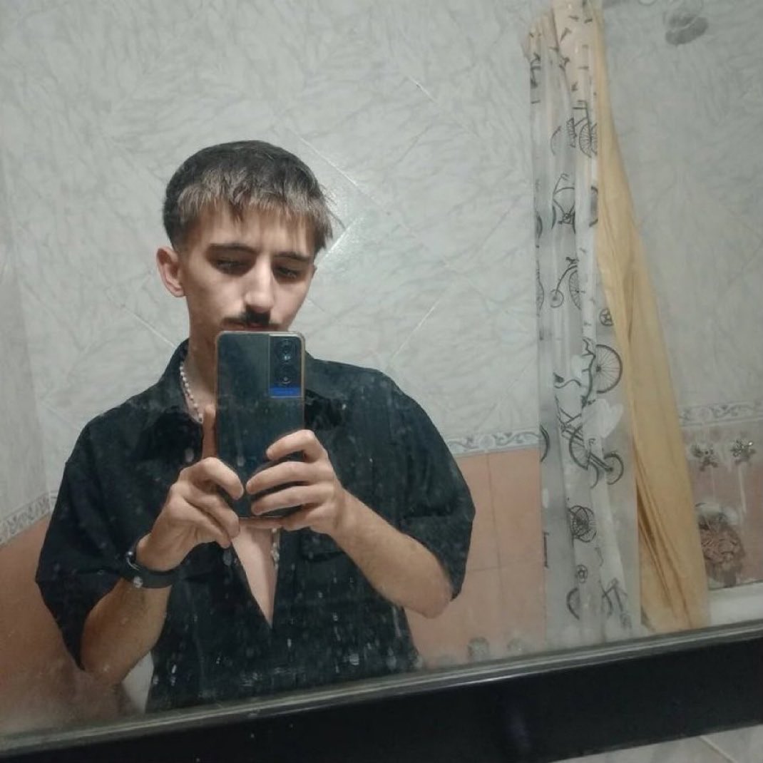 Expefutbol's tweet photo. Me deje el bigote, que opinan? https://t.co/nKbsE1GXvg