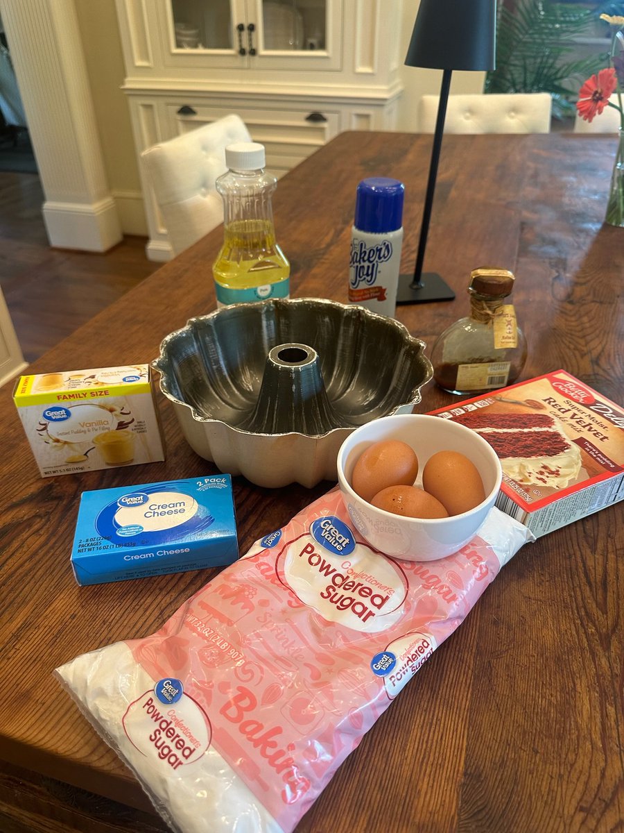 leeannwomack's tweet photo. Been spending some time in the kitchen lately and trying out a few new recipes. 🤭 https://t.co/MG31ZzrScf