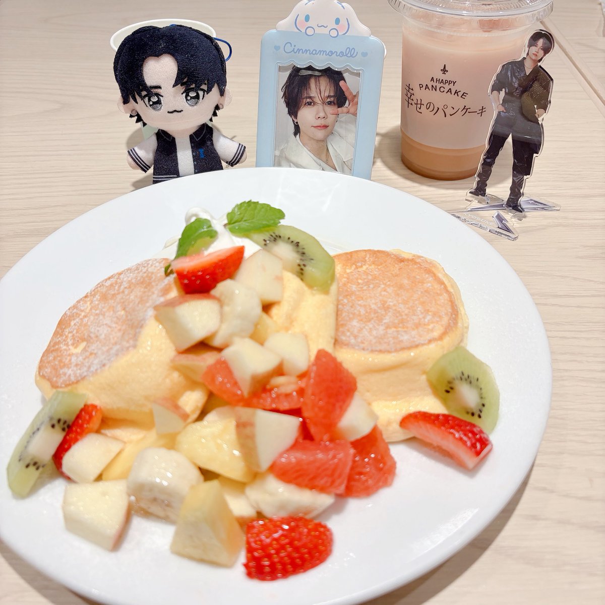 aririn_810's tweet photo. 京介くん27歳の誕生日おめでとう🐶💙
京介くんがこれからも笑顔で素敵な歌声を響かせられますように🫶
#HappyKyosukeDay
#祝27歳_藤牧京介と夢の続きをともに https://t.co/S7kznD4ECX